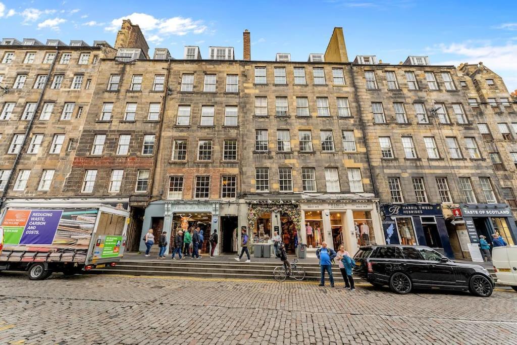 Boutique Modern Royal Mile Apartment Sleeps 4 Edimburgo Exterior foto